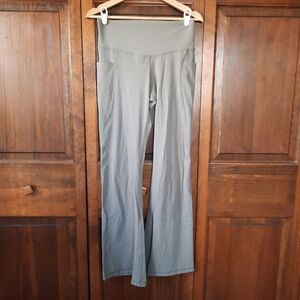 Member's Mark Everyday Flare Yoga Pant Tan Khaki High- Rise Side Pockets Size L